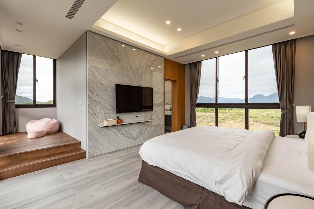 רויסוי W Starry Villa מראה חיצוני תמונה